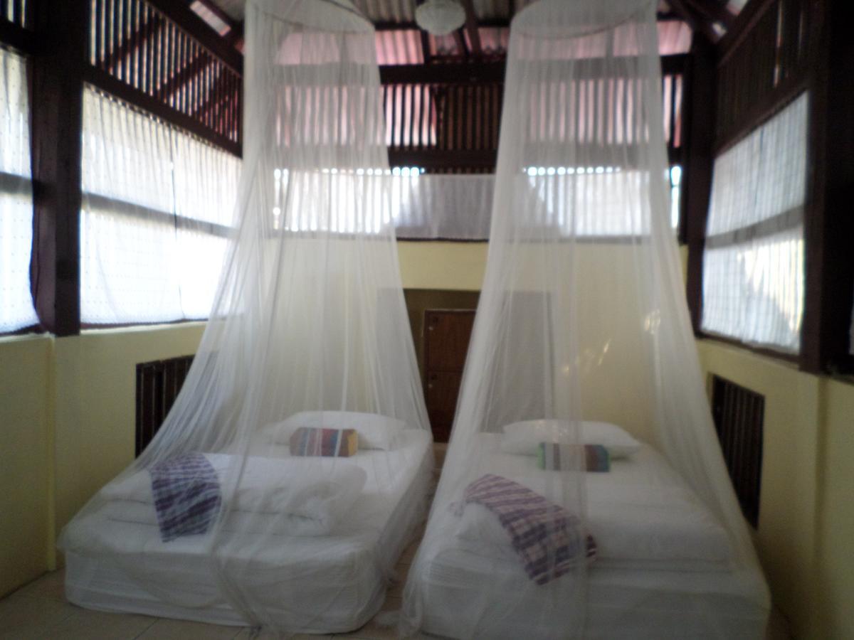 Baanwealaa Guesthouse (Adults Only) Чиангмай Экстерьер фото